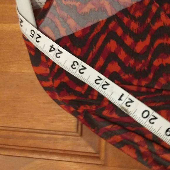 Rafaela woman's P/L scoop neck pleated blouse - Picture 6 of 10